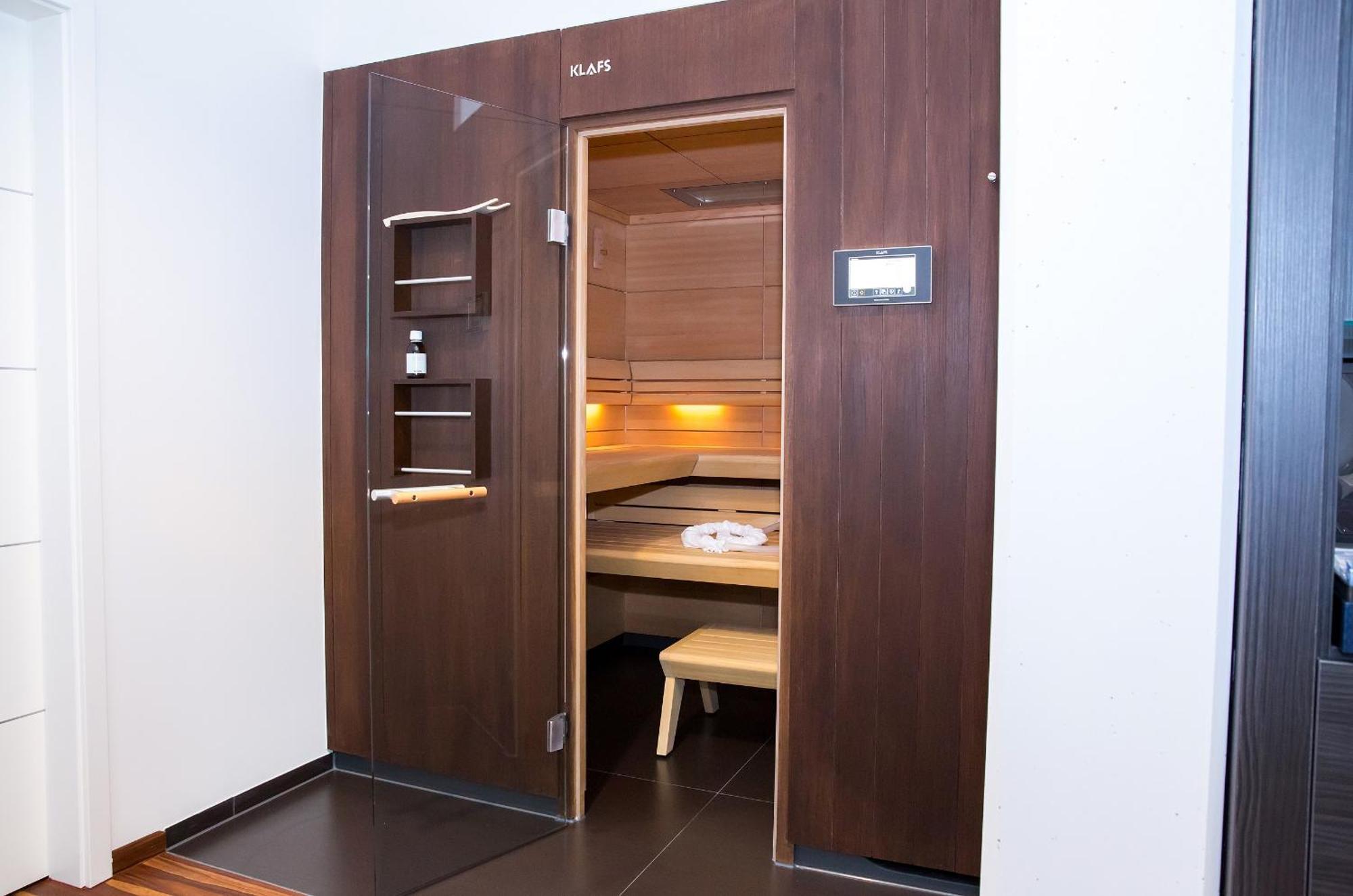 Plus Punkt Private Spa ヴァインガルテン エクステリア 写真
